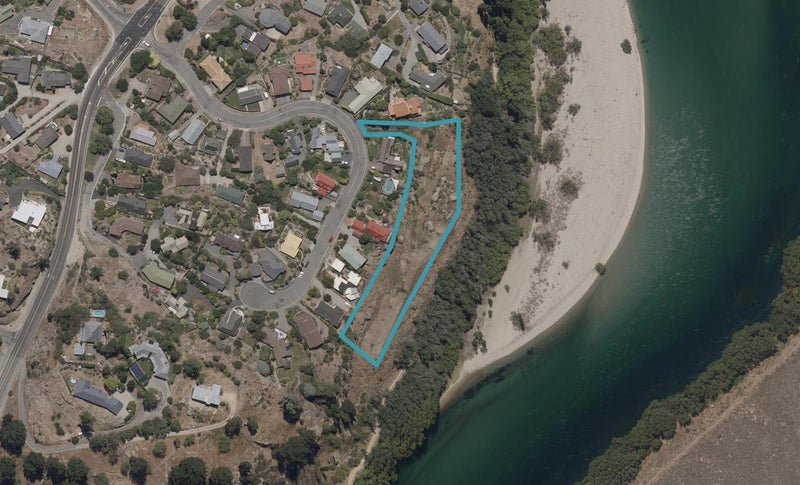16 O'Neill Crescent, BRIDGE HILL, ALEXANDRA - Carousel 1