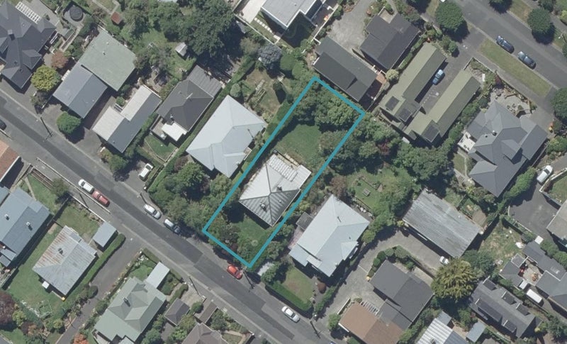 14 Fairfax Street, Maori Hill, Dunedin - Carousel 1