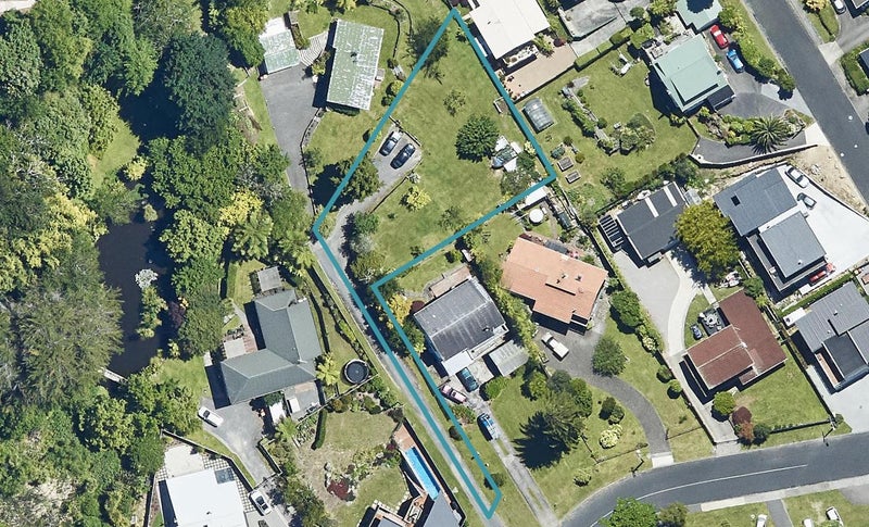 152A Kawaha Point Road, Kawaha Point, Rotorua - Carousel 1