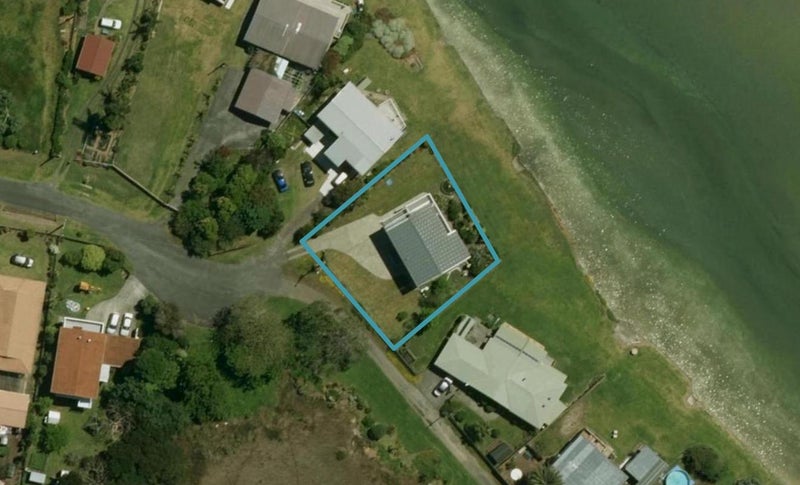 32 Albany Road, One Tree Point - Carousel 1