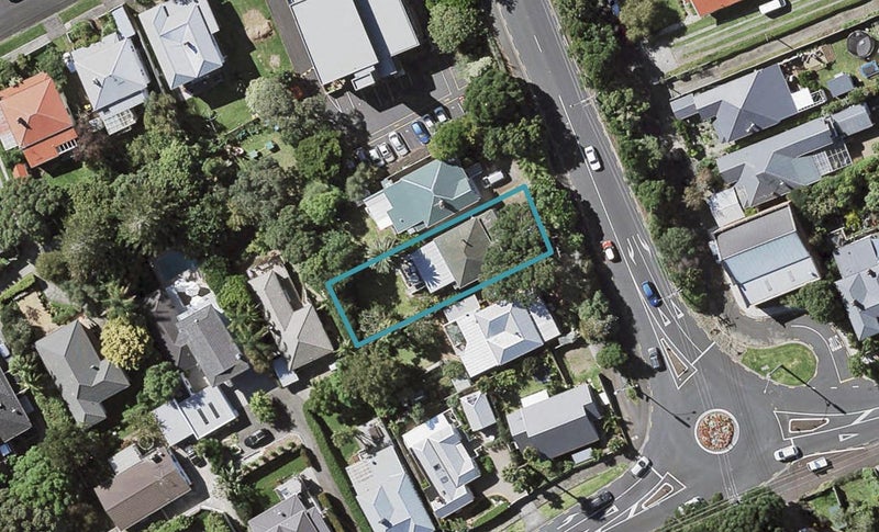 5 Lake Road, Devonport, Auckland - Carousel 1