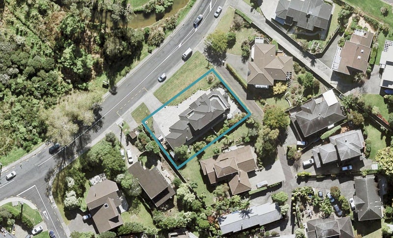 1027 Beach Road, Torbay, Auckland - Carousel 1