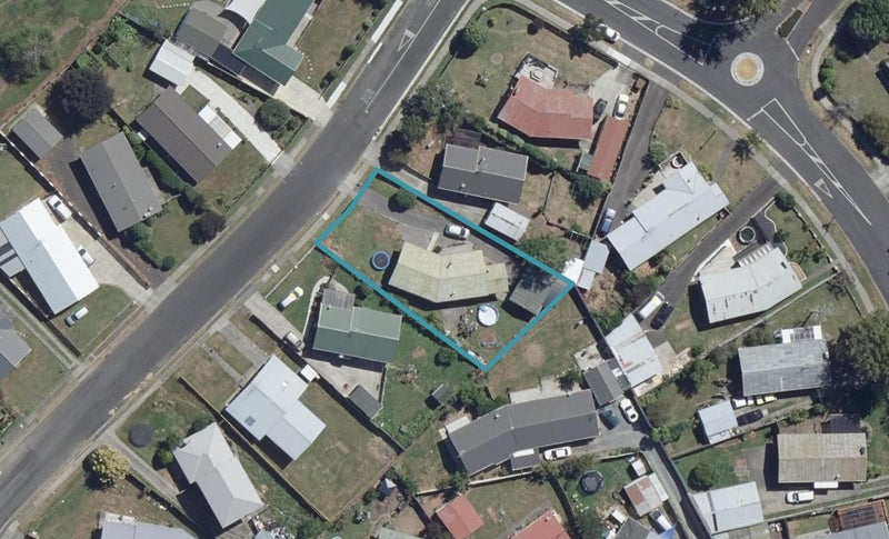 5 Margaret Place, Deanwell, Hamilton - Carousel 1