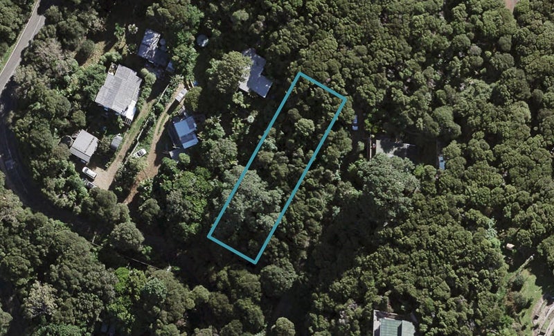 9 Okoka Road, Ōmiha, Waiheke Island - Carousel 1