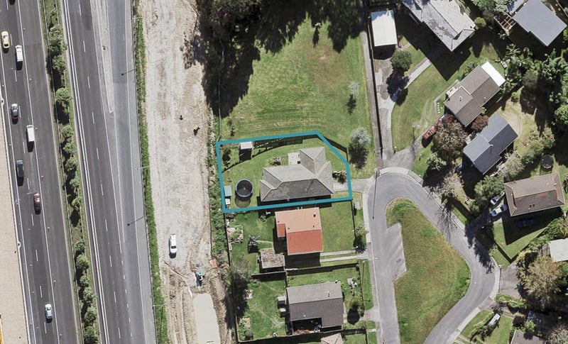 76 Cedar Heights Avenue, Massey, Auckland - Carousel 1