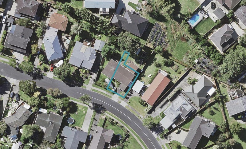 12A Borrowdace Avenue, Botany Downs, Auckland - Carousel 1