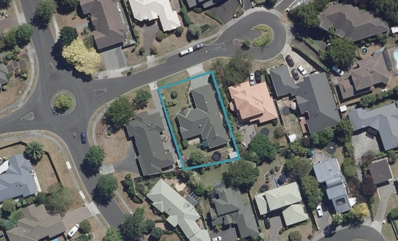 4 Oakmont Place, Rototuna, Hamilton - Carousel 1