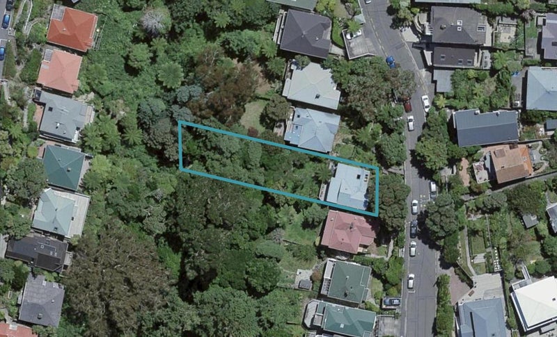 127 Kelburn Parade, Kelburn, Wellington - Carousel 1