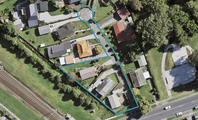 2/18 Taka Street, Takanini, Auckland - Carousel 1