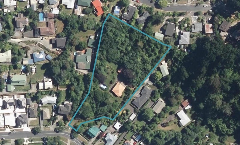 21 Kamahi Street, Stokes Valley, Lower Hutt - Carousel 1