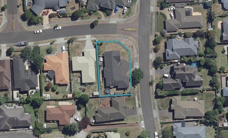 14 Chesterfield Place, Rototuna, Hamilton - Carousel 1