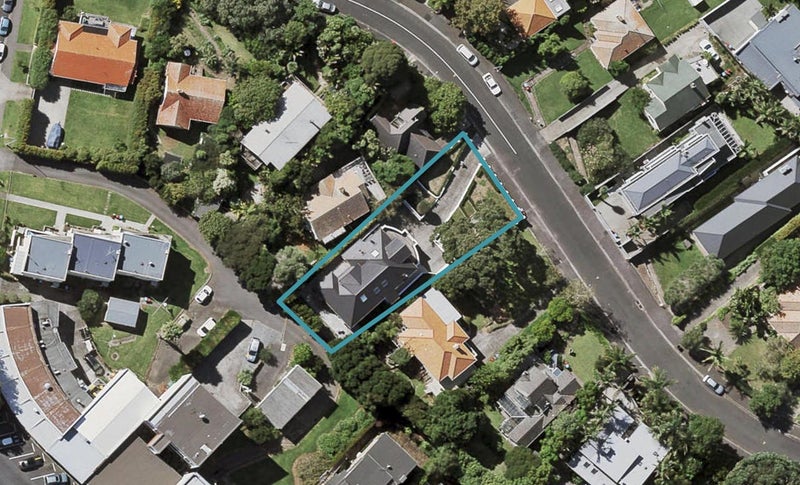 9 Tautari Street, Orakei, Auckland - Carousel 1