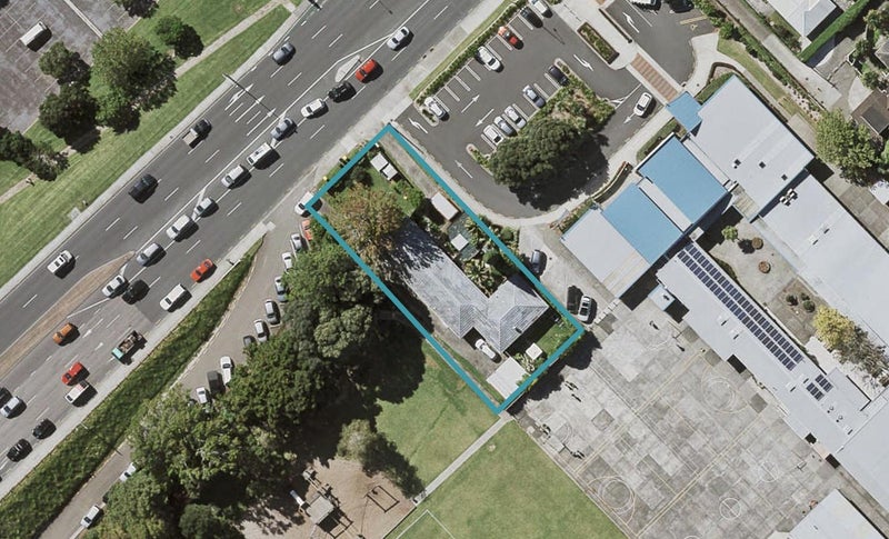3/32 Northcote Road, Takapuna, Auckland - Carousel 1