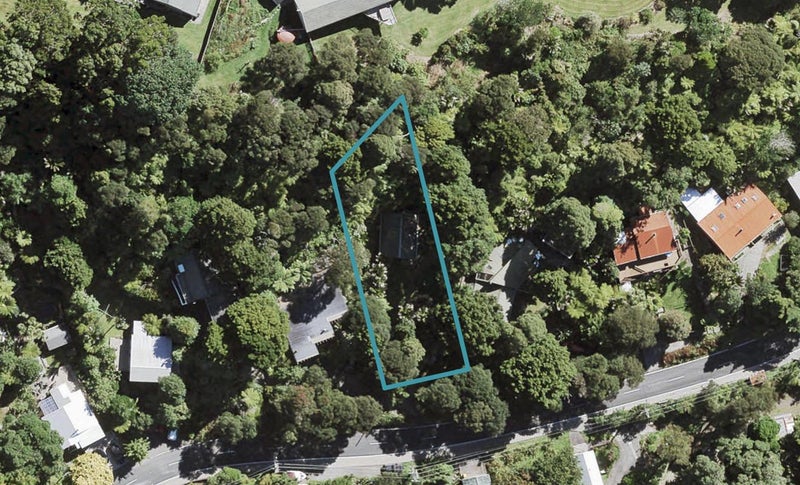 25 Laingholm Drive, Laingholm, Auckland - Carousel 1