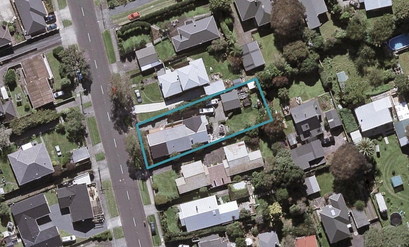 95 Govett Avenue, Frankleigh Park, New Plymouth - Carousel 1