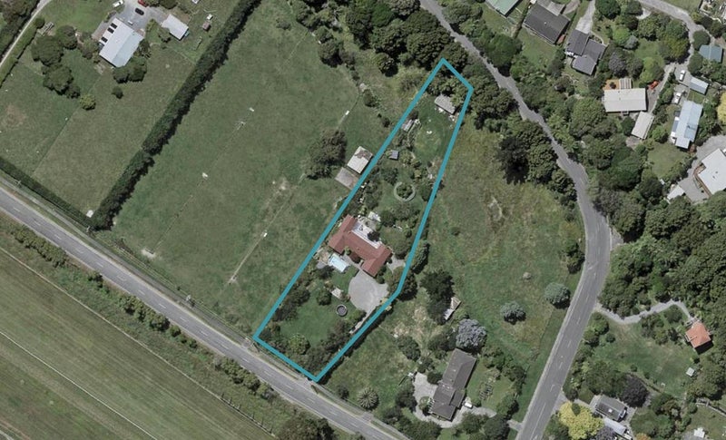 102 Rahui Road, Otaki - Carousel 1