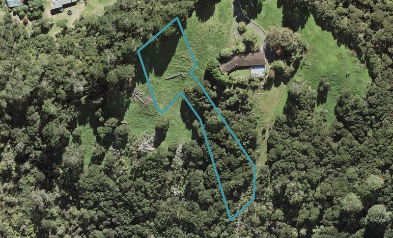 4 Trig Station Rise, Paremoremo, Auckland - Carousel 1
