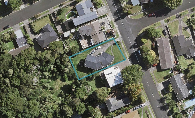 22 Dennis Avenue, Hillpark, Auckland - Carousel 1