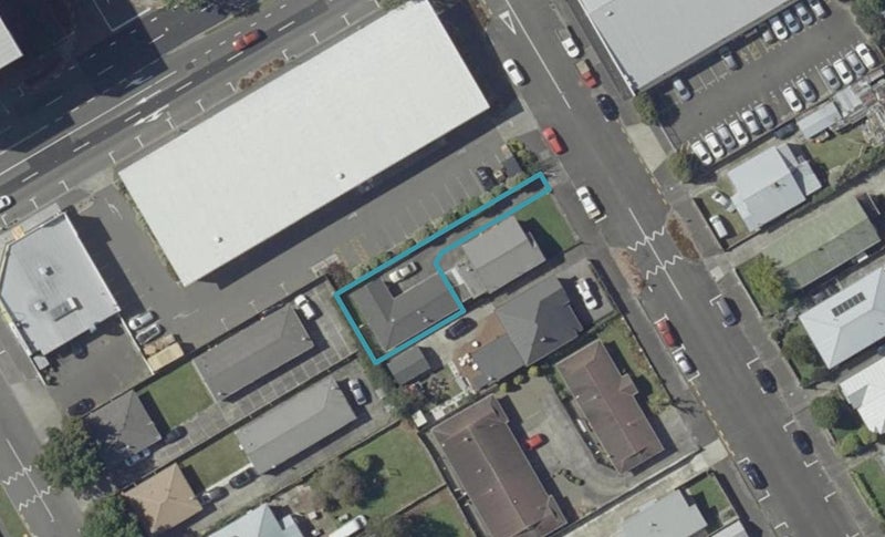 2/4 Oxford Street, Hokowhitu, Palmerston North - Carousel 1