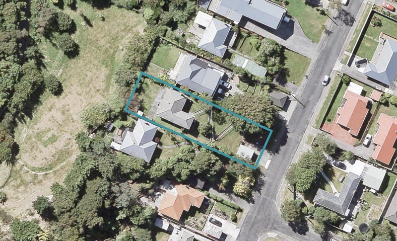 12 Lees Grove, Wainuiomata, Lower Hutt - Carousel 1