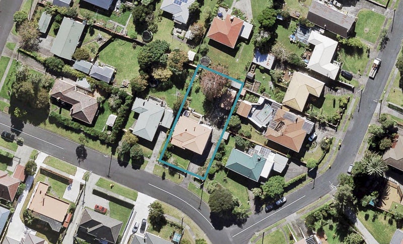 79 Nikau Street, New Lynn, Auckland - Carousel 1