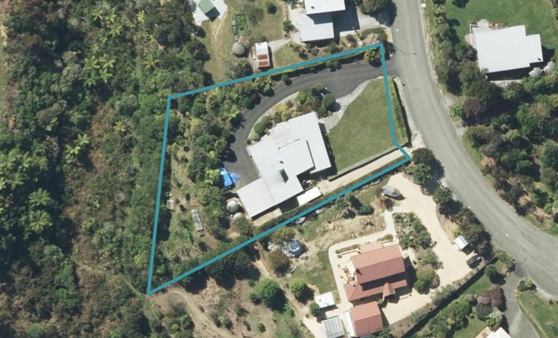 40 Nyhane Drive, Takaka - Carousel 1