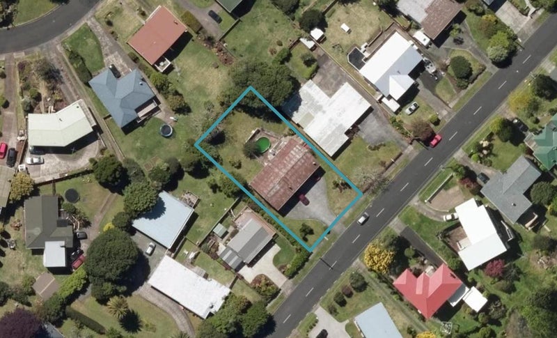 4 Fisher Terrace, Kamo, Whangarei - Carousel 1