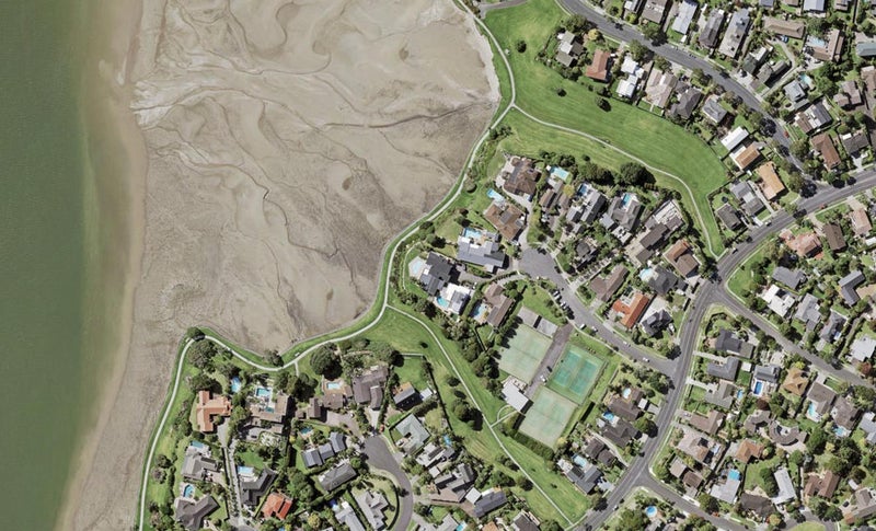 2/16 Oleander Point, Farm Cove, Auckland - Carousel 1