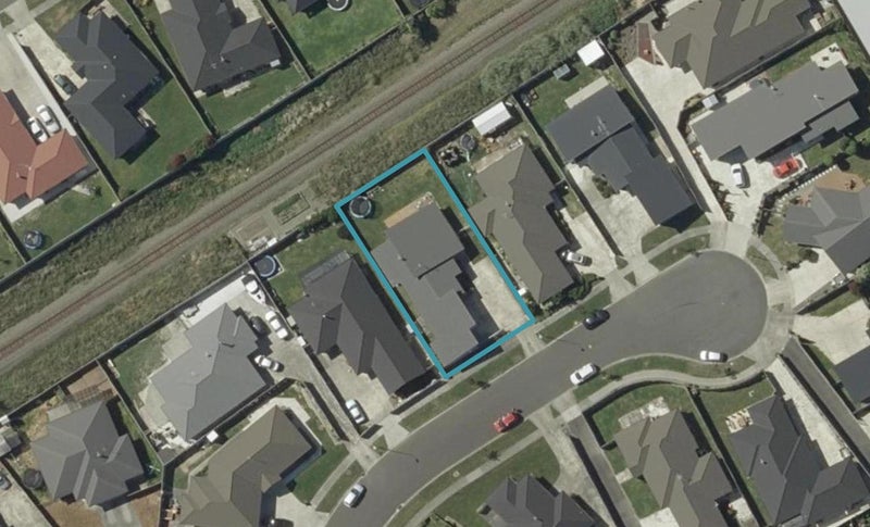 17 Medallion Court, Kelvin Grove, Palmerston North - Carousel 1