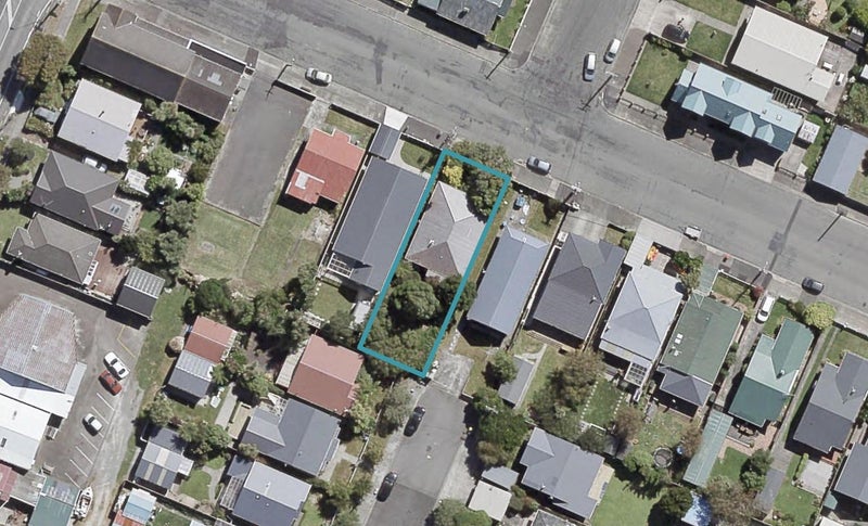 16 South Street, Petone, Lower Hutt - Carousel 1