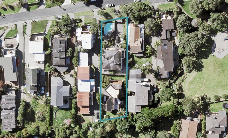 1/43 Masterton Road, Rothesay Bay, Auckland - Carousel 1