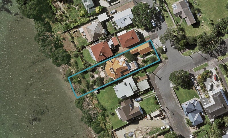 99 Stanley Point Road, Stanley Point, Auckland - Carousel 1