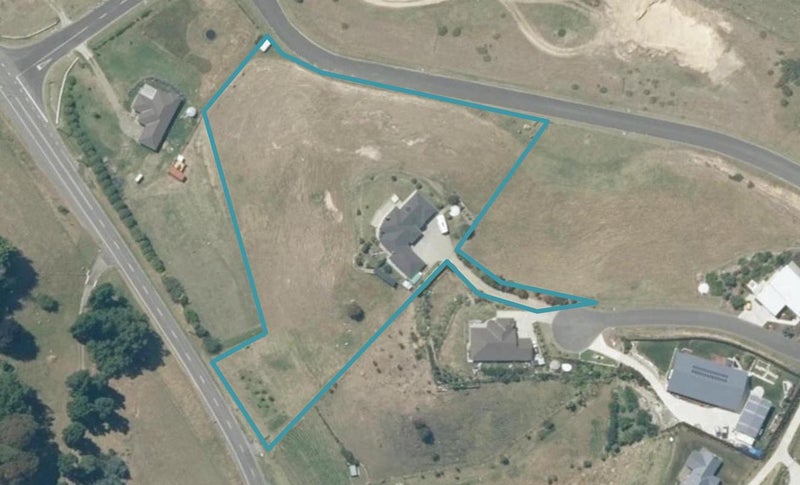 18 Quarry Ridge, Poraiti, Napier - Carousel 1