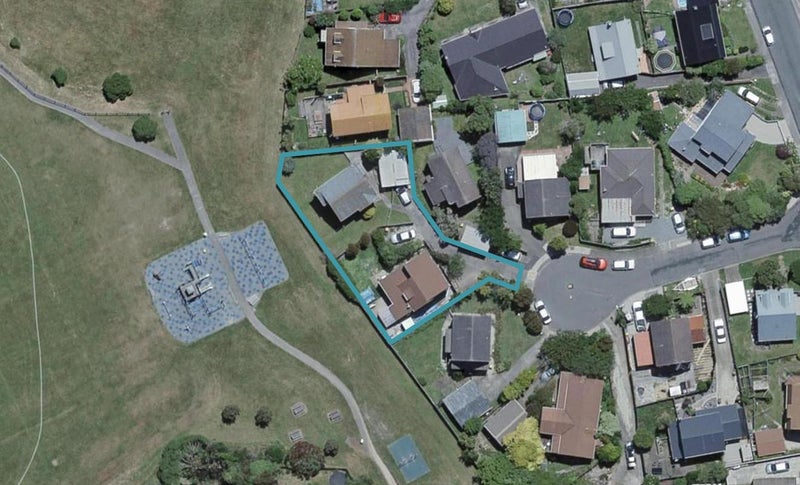 8 Bayou Lane, Churton Park, Wellington - Carousel 1