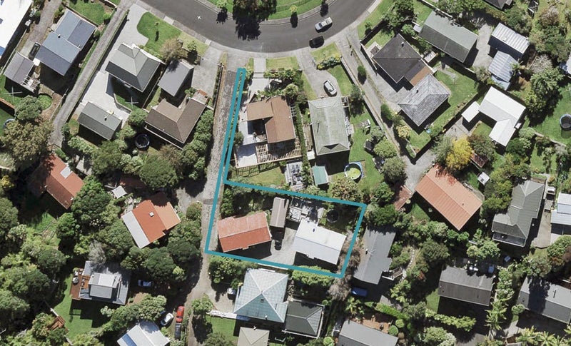 1/45 Taioma Crescent, Te Atatu Peninsula, Auckland - Carousel 1
