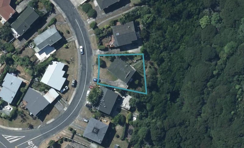 51 Truro Road, Camborne, Porirua - Carousel 1