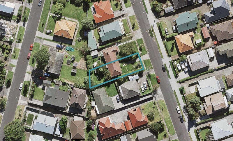 7 Somerset Road, Mount Roskill, Auckland - Carousel 1