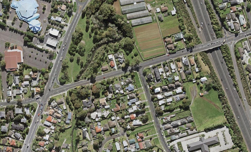22C Walmsley Road, Mangere, Auckland - Carousel 1