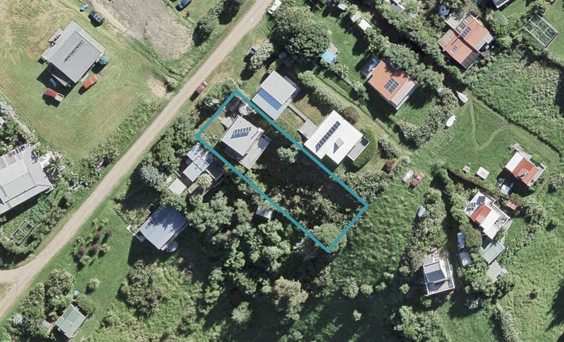 33 Ocean View Crescent, Rakino Island, Auckland - Carousel 1