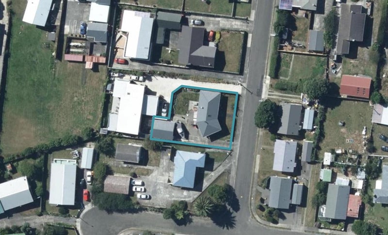 3 Te Arawi Street, Takapuwahia, Porirua - Carousel 1