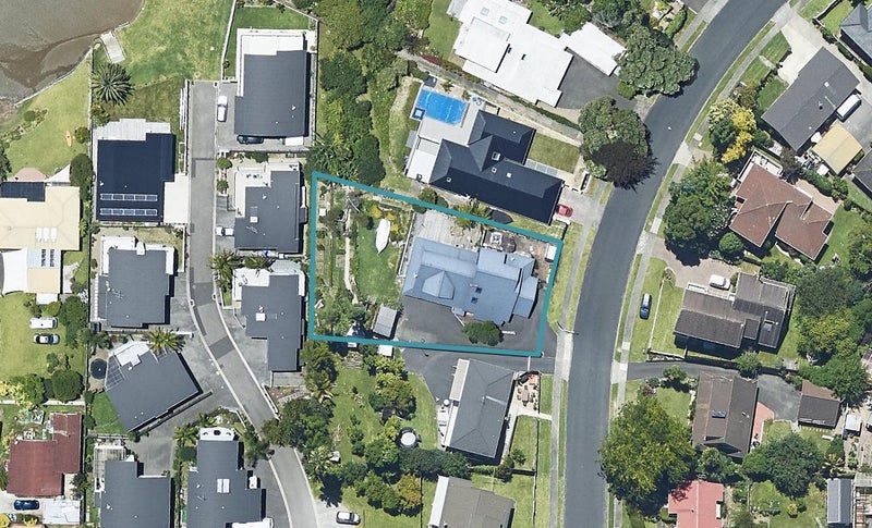 5 Forrester Drive, Welcome Bay, Tauranga - Carousel 1