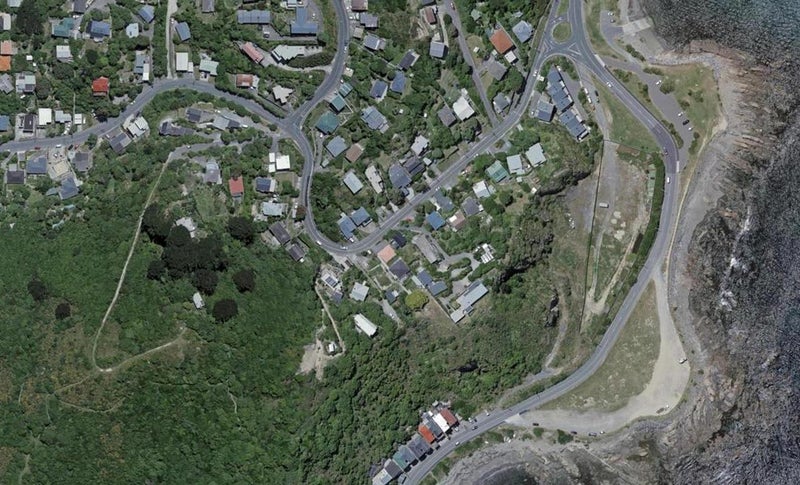 17 Hungerford Road, Lyall Bay, Wellington - Carousel 1