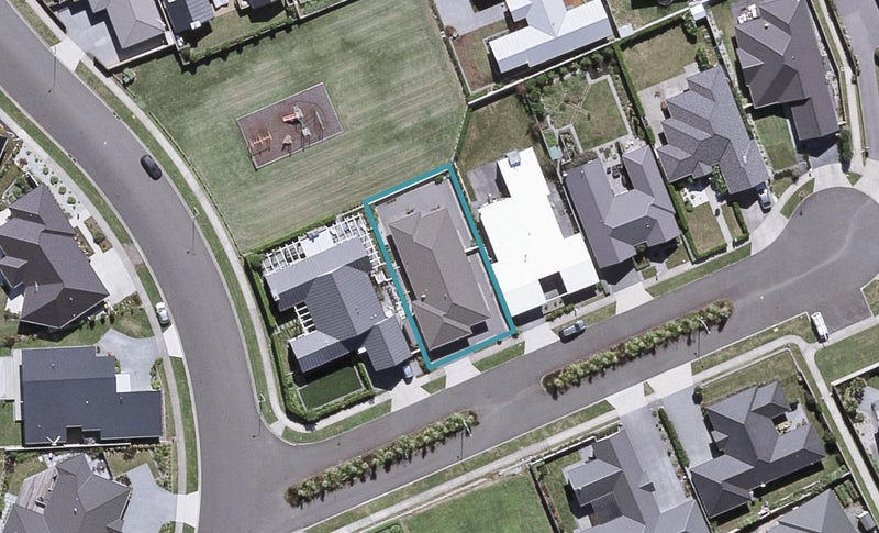3 Gleneagles Way, Waiwhakaiho, New Plymouth - Carousel 1