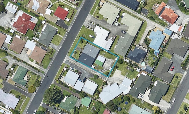32B Hillstone Avenue, Gate Pa, Tauranga - Carousel 1