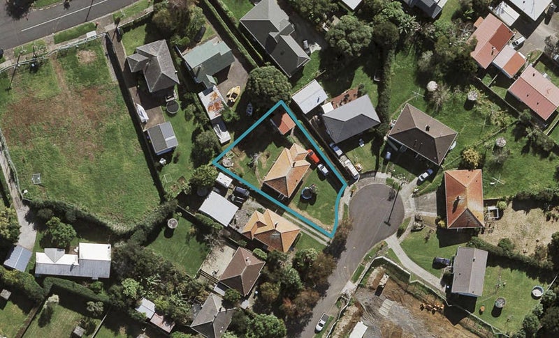 10 Tuata Street, One Tree Hill, Auckland - Carousel 1
