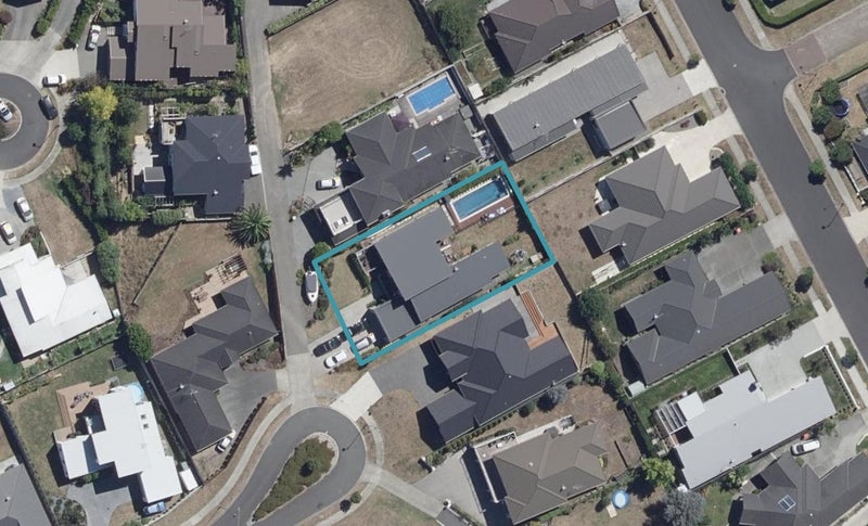 23 Raddington Way, Huntington, Hamilton - Carousel 1