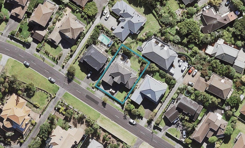 84 Onetaunga Road, Chatswood, Auckland - Carousel 1