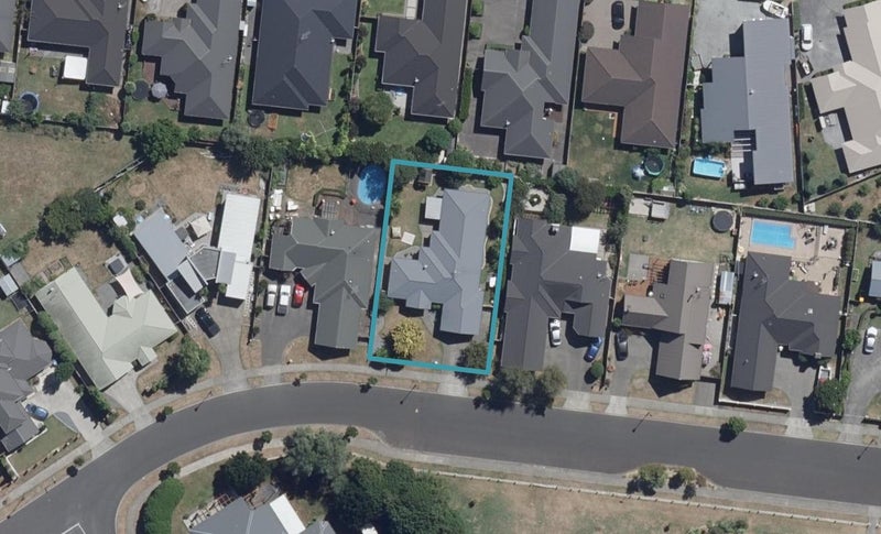 27 Edenpark Drive, Rototuna North, Hamilton - Carousel 1