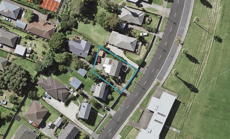 29 Dunkirk Road, Panmure, Auckland - Carousel 1