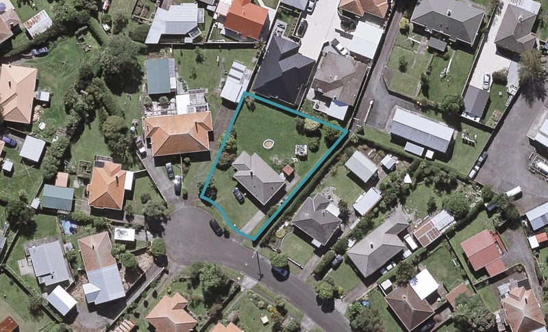 10A Raleigh Street, Vogeltown, New Plymouth - Carousel 1